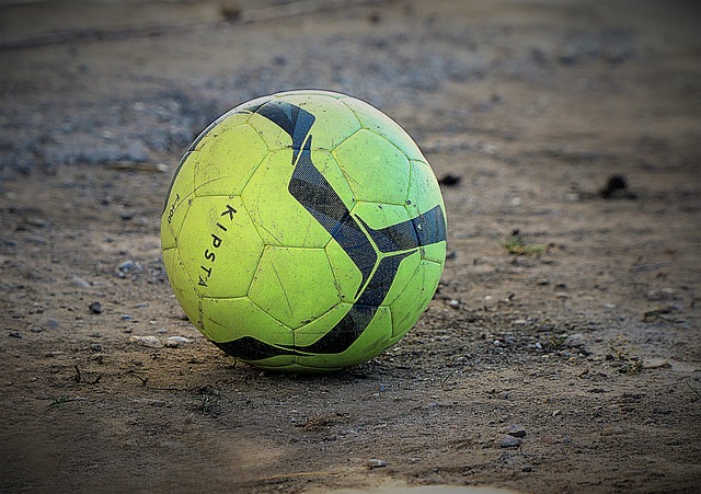 队的防守策 队的防守策