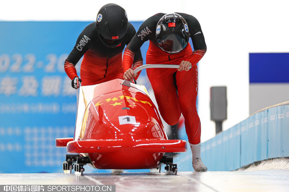 在判罚时更 在判罚时更